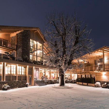 Hotel Gasthof Hoellriegl Sarentino Exterior photo
