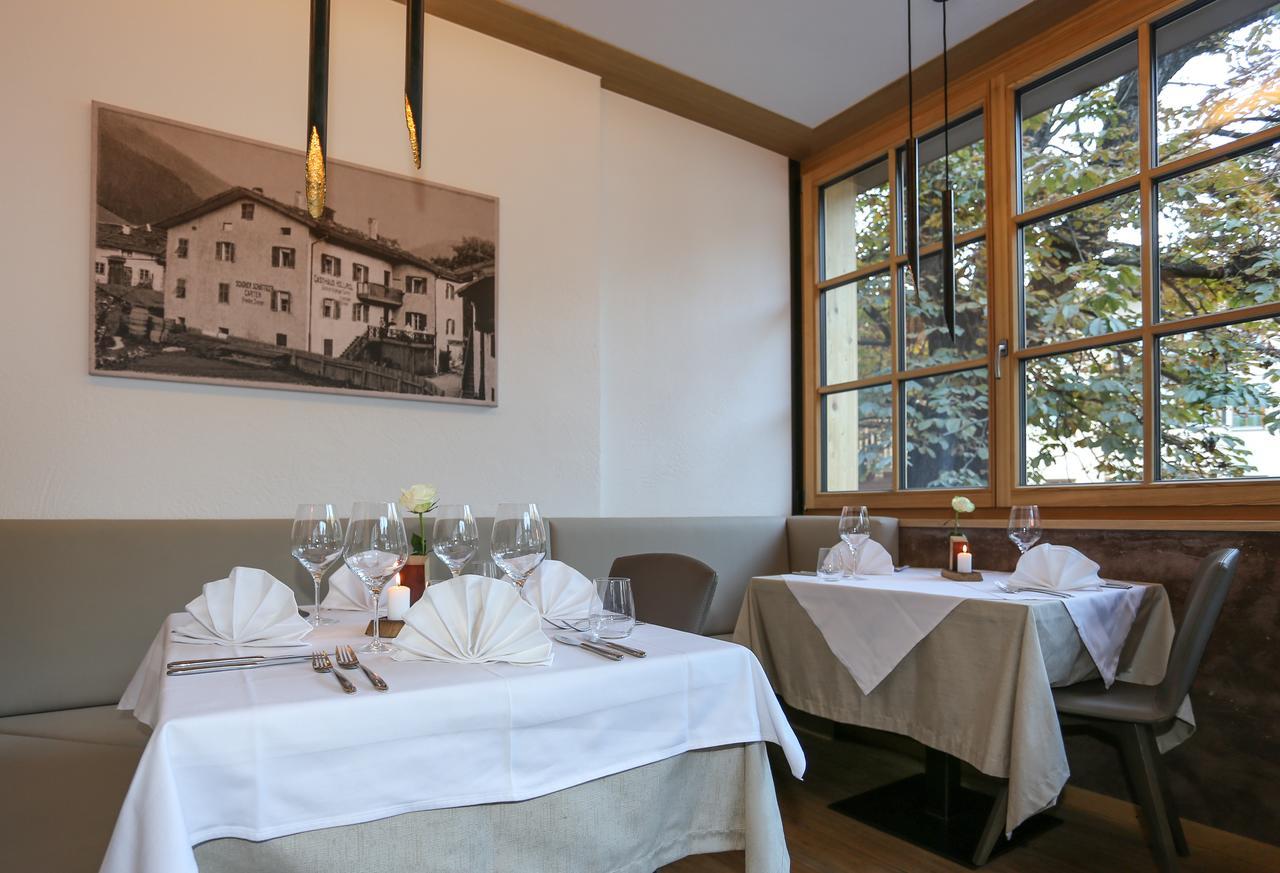 Hotel Gasthof Hoellriegl Sarentino Exterior photo