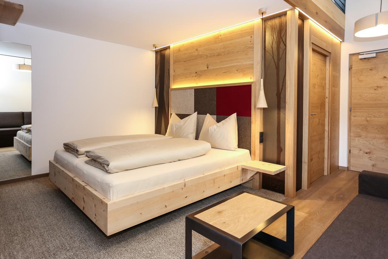 Hotel Gasthof Hoellriegl Sarentino Room photo